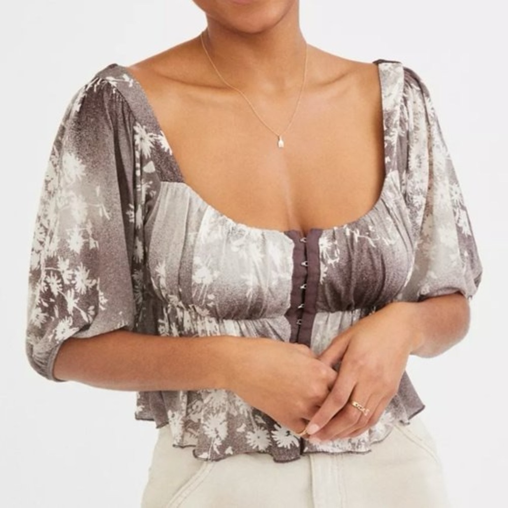 Urban Outfitters Floral Puff Sleeve Blouse - Brown and Cream